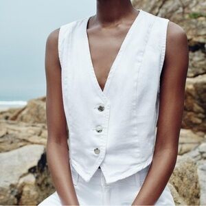 Zara NWT short white denim waistcoat